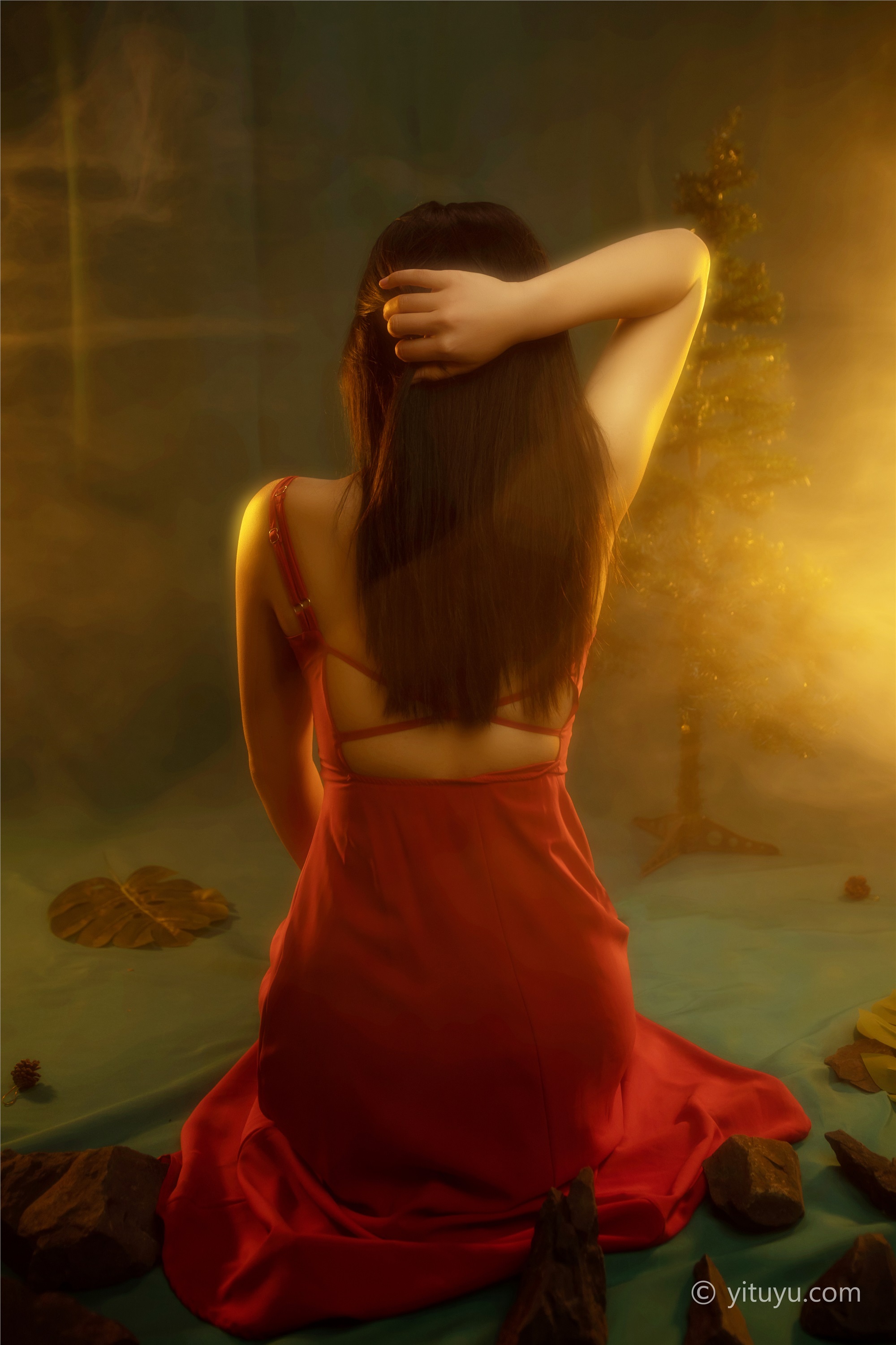 YITUYU艺图语  2021.05.24 红装 娇娇